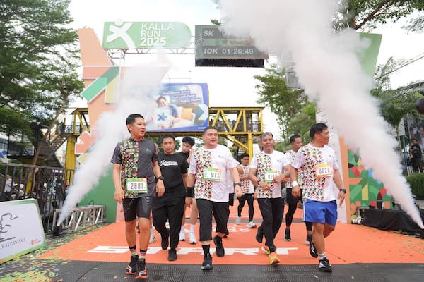 Munafri Arifuddin Lari 10K Bareng 3.000 Warga di Kalla Run 2025