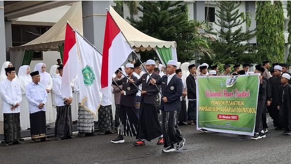 Ribuan Santri di Pinrang Meriahkan Hari Hari Santri Nasional 2025