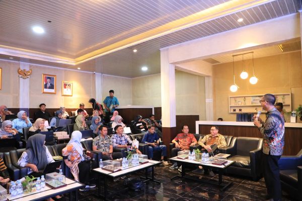 Dorong Ekonomi Mandiri, Pemkab Bantaeng dan Telkom Luncurkan Aplikasi Digikop