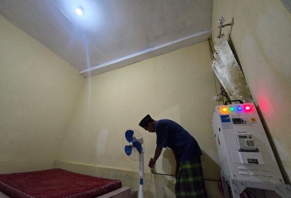 PLN Hadirkan Harapan di Pulau Samalona, Sinar Terang dari SuperSUN untuk Pariwisata Hijau Berkelanjutan