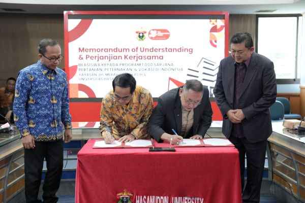 Unhas dan Yayasan JHL Merah Putih Kasih Kolaborasi dalam Program Beasiswa Kelapa