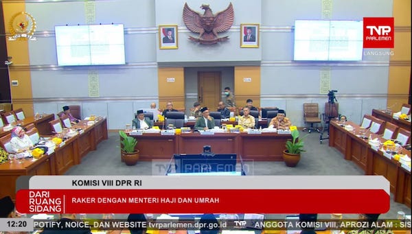 DPR Desak Penurunan Tarif Pesawat Haji, Soroti Ketimpangan Harga dengan Umrah