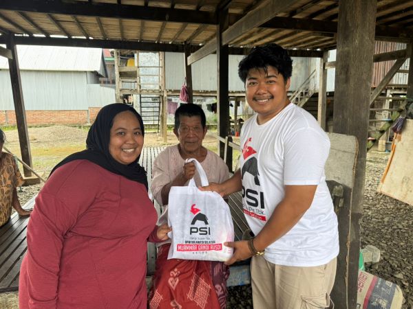 PSI Sulsel Berbagi dengan Warga Lewat Jumat Berkah