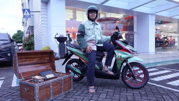 Asmo Sulsel Serahkan Honda BeAT One Piece Tahilalats Edisi Terbatas