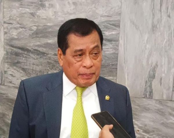Tanggapi Penonaktifan Rektor UNM, Nurdin Halid : Kita Harus Hormati Proses