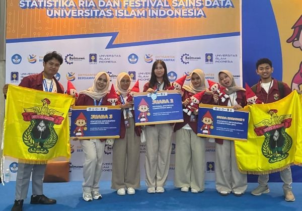 Mahasiswa Unhas Raih Tiga Penghargaan di Ajang Satria Data 2025