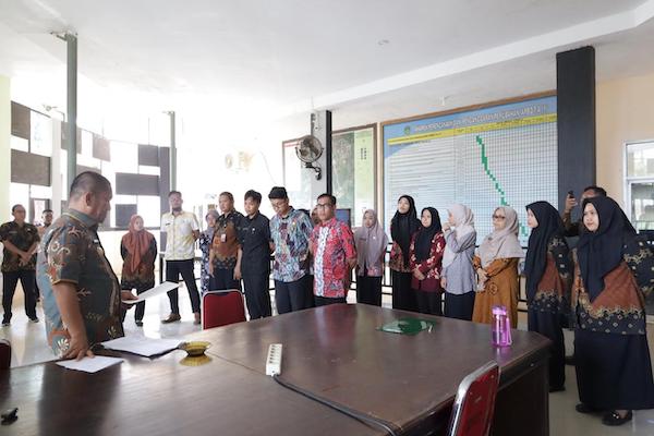 Bupati Luwu Timur Sidak Kantor Bapperida