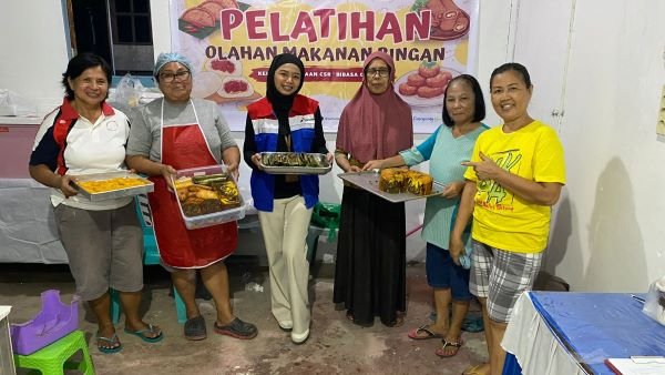 Pertamina Sulawesi Berdayakan Ibu-Ibu Bibasa Go Roa Lewat Pelatihan Olahan Makanan Khas Lokal