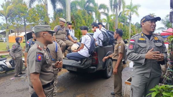 Satpol PP Sulbar Gelar Operasi Tertib Pelajar, Sejumlah Siswa Terjaring Razia di Mamuju