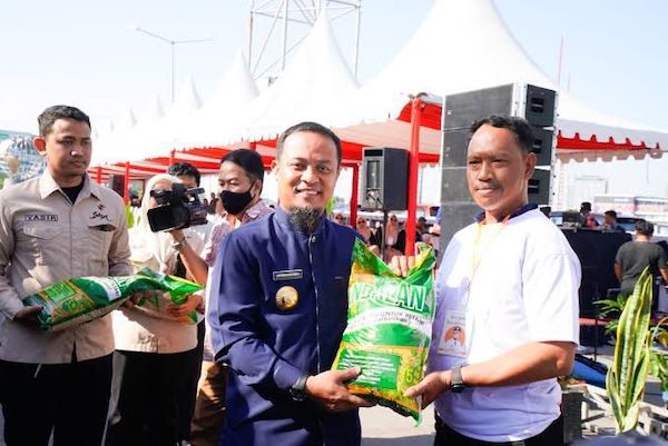 Hari Ini, Pemprov Sulsel Luncurkan Program Mandiri Benih 5000 Ton
