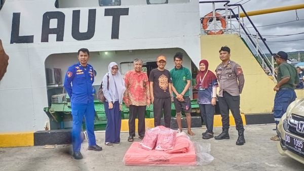 ABK KM Ainun Putri yang Selamat di Perairan Selayar Resmi Diserahkan ke Keluarganya