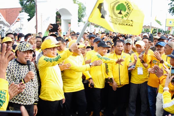 Ribuan Warga Padati HUT ke-61 Golkar di Bone, TP Gaungkan Suara Rakyat Suara Golkar