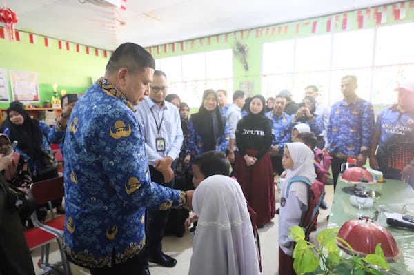 Dukung Program Appi, Citraland Bantu Seragam Gratis Hingga Pembangunan Rumah