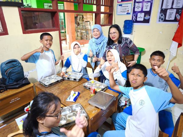 Tegaskan Pengawasan, Kanwil HAM Sulsel Pantau Program MBG di SMPN 33 Makassar