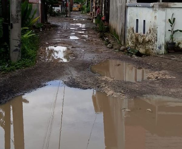 Pengaspalan Dinilai Keliru, Hamzah Hamid Kecewa Jalan Mendesak Tidak Diprioritaskan