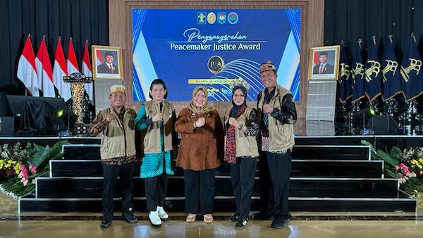 Lima Kades Sulsel Raih Peacemaker Justice Award 2025