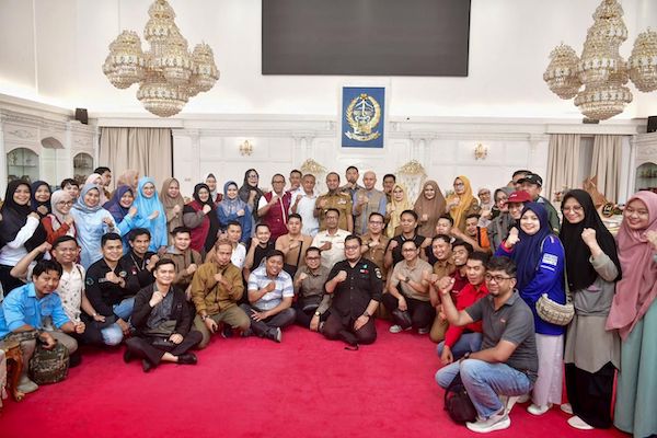 Bantu Penanganan Bencana di Aceh, Gubernur Sulsel Lepas 100 Nakes dan Tambah Bantuan Rp1 Miliar