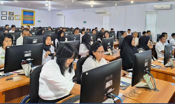 576 Peserta Ikuti Ujian Dinas dan UPKP Pemprov Sulbar 2025