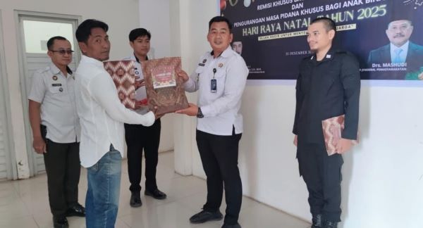 Dua Napi di Rutan Jeneponto Terima Remisi Hari Natal