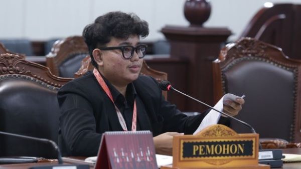 Nyaris Celaka Gegara Puntung Rokok, Reihan Gugat Pasal Lalu Lintas ke MK