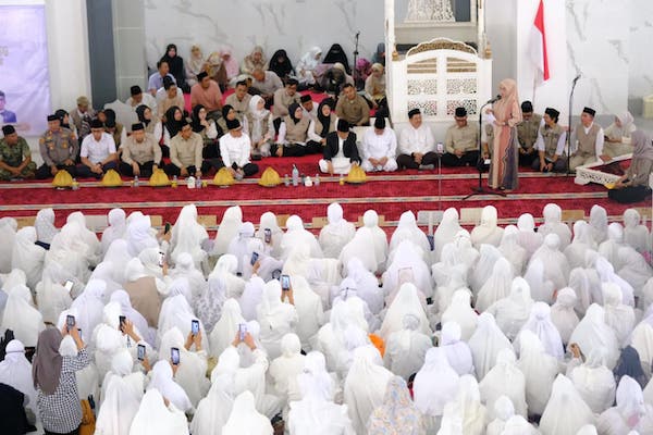 1.421 Jamaah Gowa Dilepas Wamenhaj dan Bupati