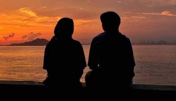 Cium Istri saat Puasa, Batal atau Tidak! Begini Penjelasannya