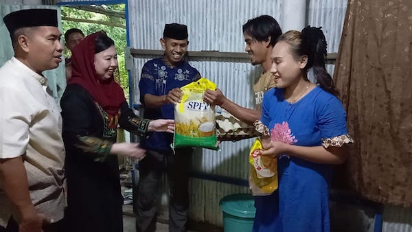 Respon Laporan Babinsa, Dandim Jeneponto Sambangi Rumah Warga Kurang Mampu di Tamalatea