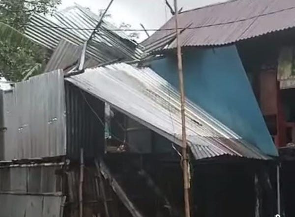 Angin Kencang Terjang Takalar, Puluhan Rumah Rusak