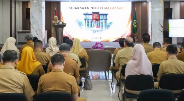 Aliyah Mustika Dorong Kepatuhan BPJS Ketenagakerjaan di Makassar