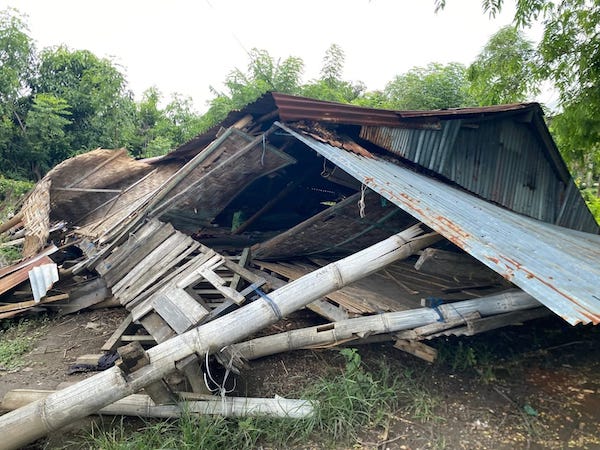 Diterjang Angin Kencang, Satu Rumah Panggung di Binamu Jeneponto Roboh
