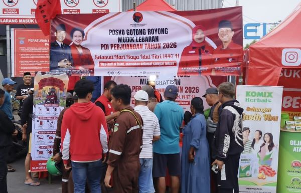 Posko Mudik PDIP Makassar Diserbu Pemudik, Takjil dan Layanan Kesehatan jadi Daya Tarik