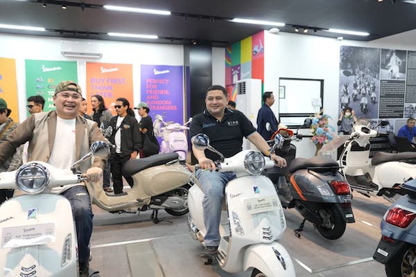 Resmikan Showroom Motoplex, Appi Tekankan Pajak Kendaran Dealer Masuk Makassar