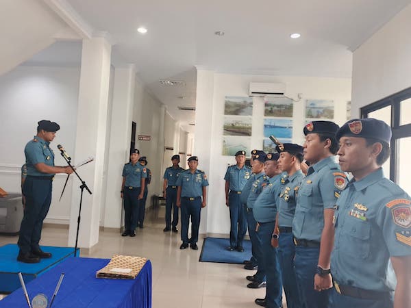 Danlanal Mamuju Kukuhkan Sejumlah Danposal di Beberapa Wilayah Pesisir