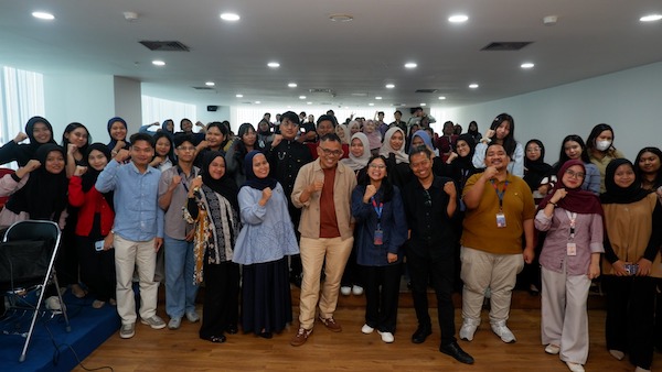 Garin Nugroho Kupas Keterkaitan Psikologi dan Film di Kuliah Tamu Unibos