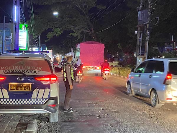 Jaga Keamanan Lalu Linta, Satlantas Polres Jeneponto Gelar Patroli Blue Light