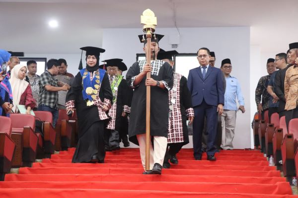 Pengukuhan Guru Besar STAIN Majene, Sekda Sulbar Ajak Kampus Ambil Peran Strategis