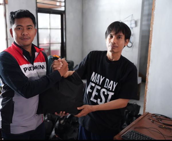 Pertamina Sulawesi Salurkan Ratusan Paket Sembako Jelang May Day 2026 di Sulsel