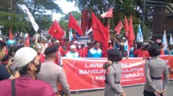 Aksi May Day di Makassar, Massa Kritik Anggaran MBG yang Fantastis Dibanding Jaminan Buruh