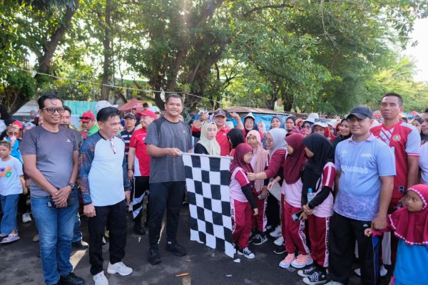 Hardiknas 2026, Bupati Bantaeng Dorong Sinergi Pendidikan Melalui Jalan Sehat