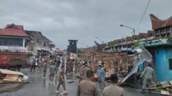 Puluhan Lapak di Terminal Bolu Toraja Utara Dibongkar