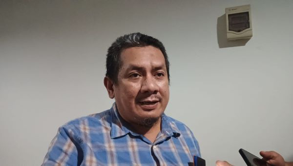 Krisis Daya Tampung, Azwar Desak Disdik Pakai APBD Biayai Siswa di Sekolah Swasta