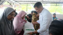 Bupati Bantaeng Salurkan Bantuan Beras dan Minyak Goreng untuk 31.654 Warga