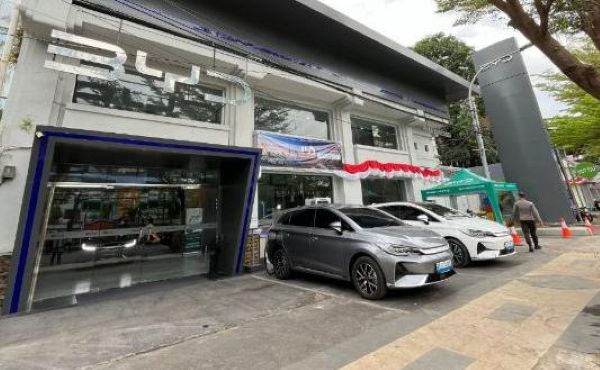 Haka Auto Hadirkan Promo Eksklusif BYD dan DENZA D9 dengan Benefit Puluhan Juta
