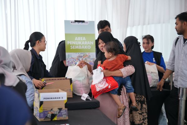 Pertamina Sulawesi Salurkan 1.000 Paket Sembako Melalui Program Pasar Murah di Makassar