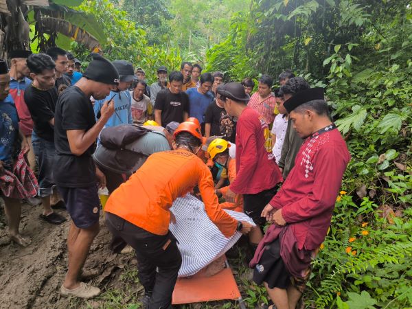 Korban Hilang di Dusun Kalittarung Polman Ditemukan Selamat oleh Tim SAR