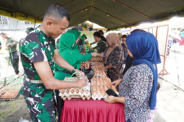 Ringankan Beban Warga, Pasar Murah TMMD ke-128 Kodim 1425/Jeneponto Diserbu Emak-emak