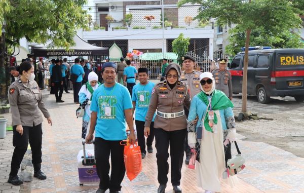 Polres Bulukumba Kawal Ketat Pemberangkatan Calon Jemaah Haji