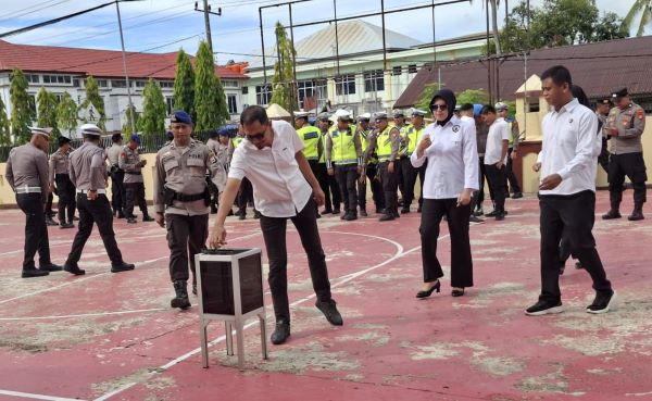 Humanis dan Peduli, Polres Sinjai Rutin Kumpulkan Donasi Melalui Kotak Amal