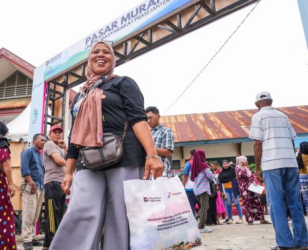 Pertamina Sulawesi Distribusikan 1.000 Paket Sembako Subsidi untuk Warga Kendari