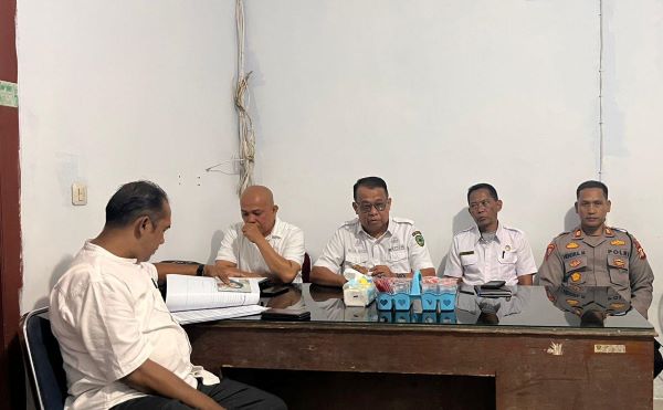 Kadis DP3A Maros Tak Kuasa Tahan Tangis saat Pimpin Mediasi Bayi R